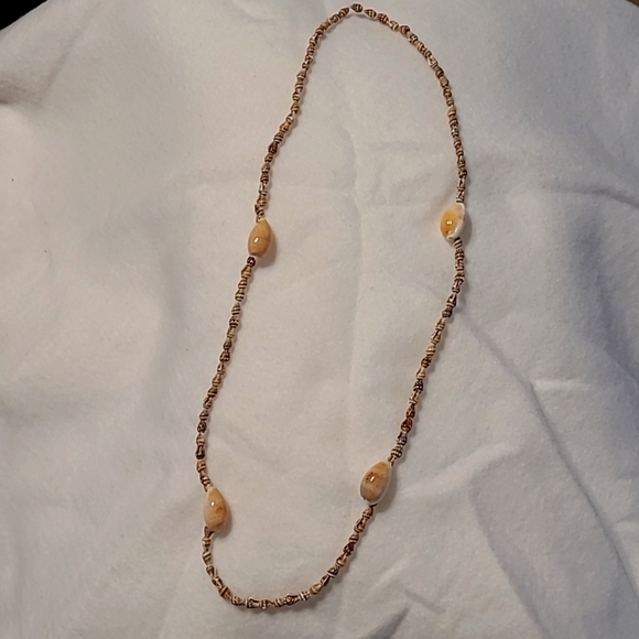 Shell Necklace - 4 of Kind - Picture 3 of 3